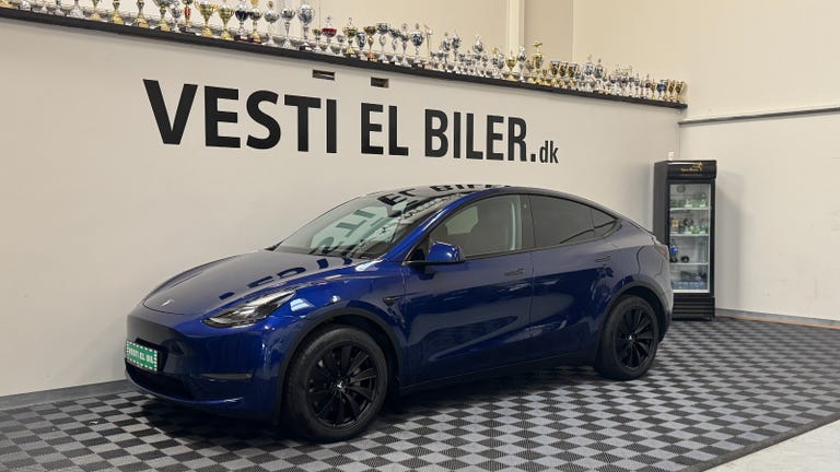 Tesla Model Y RWD