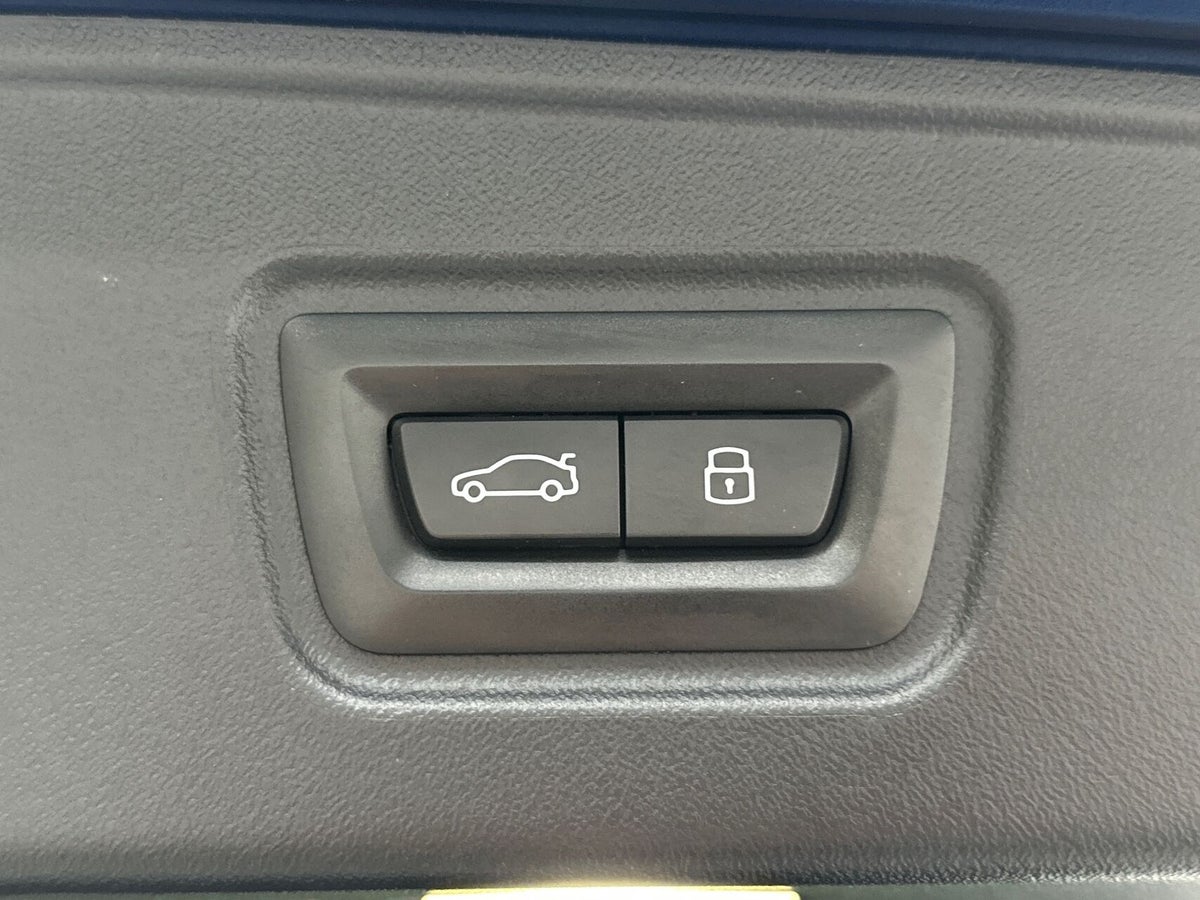 BMW i5 eDrive40 Touring Fully Charged M-Sport billede 22