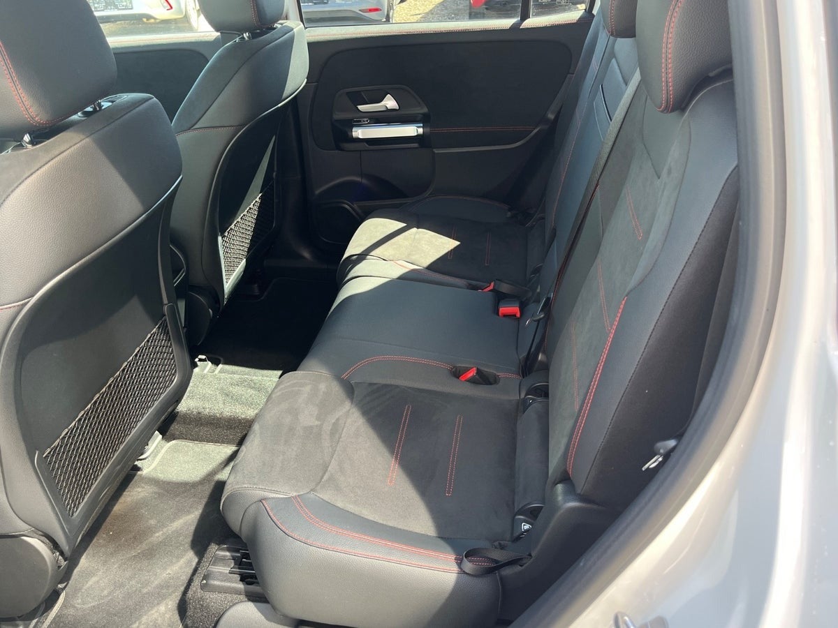 Billede af Mercedes EQB300  AMG Line 4Matic