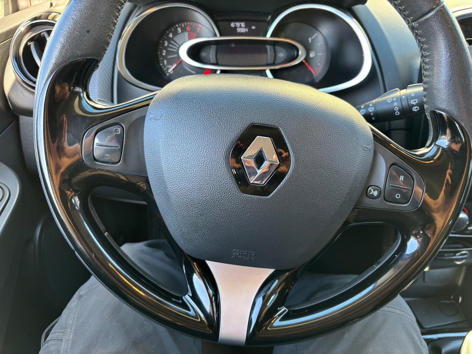 Renault Clio IV TCe 90 Expression Sport Tourer