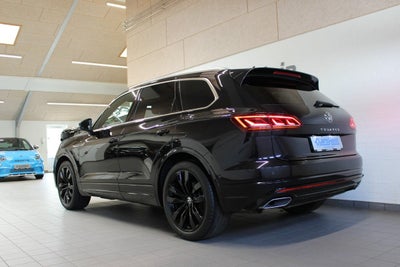 VW Touareg TDi 286 R-line aut. 4Motion Van