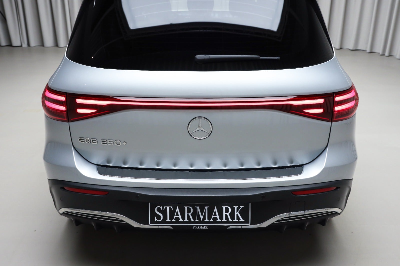 Mercedes-Benz EQB 250+