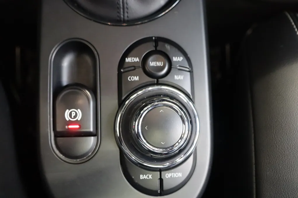 MINI Cooper SE Camden Edition