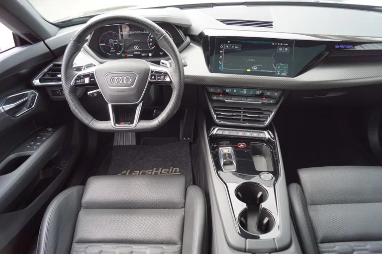 Audi RS e-tron GT quattro