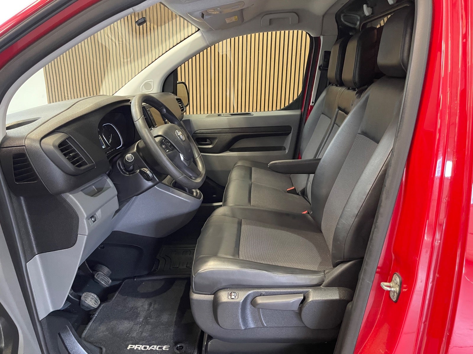 Billede af Toyota ProAce 2,0 D 120 Medium Comfort