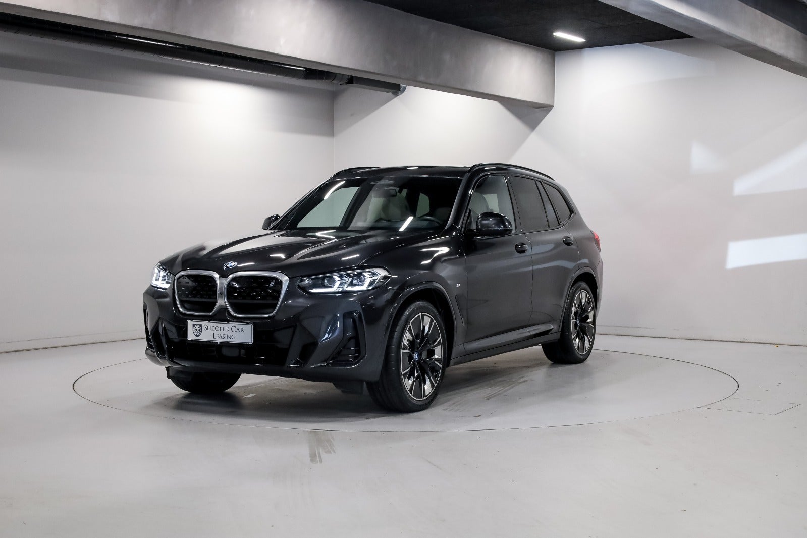 BMW iX3 Charged Plus M-Sport