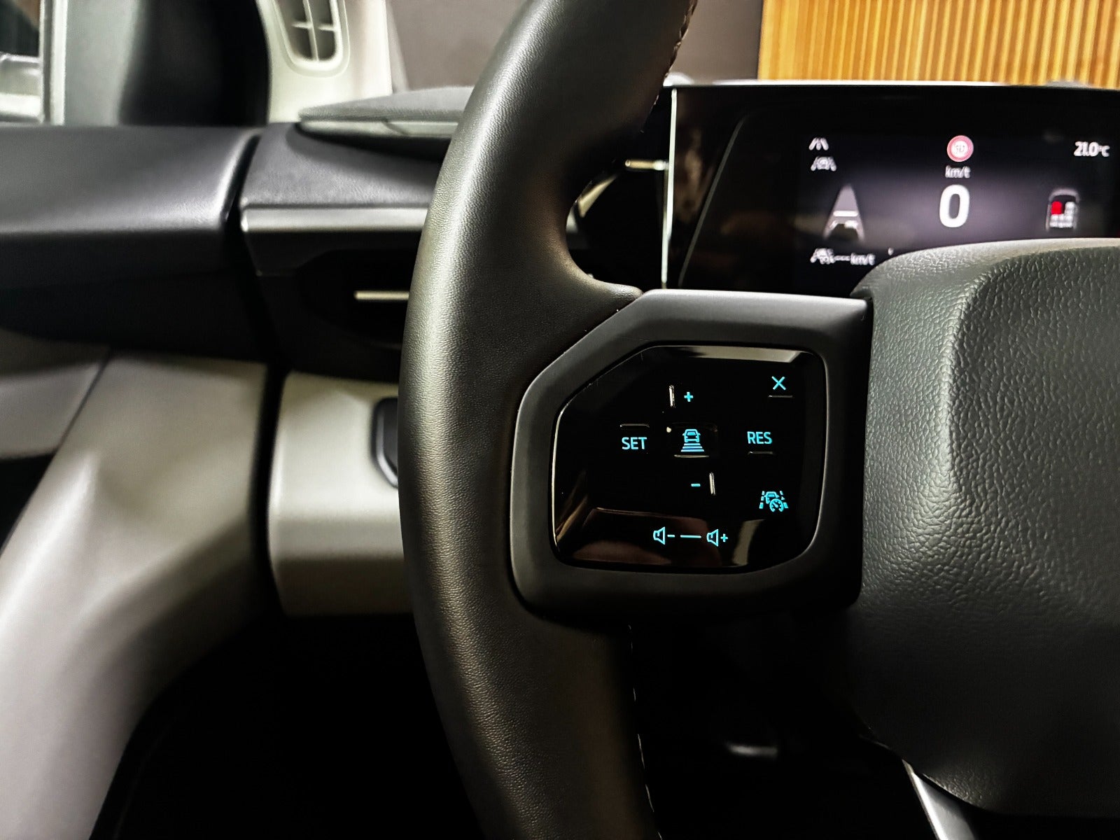 Billede af Ford Explorer 79 Select Extended Range