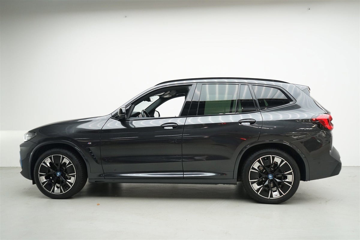 BMW iX3 Charged Plus M-Sport billede 3