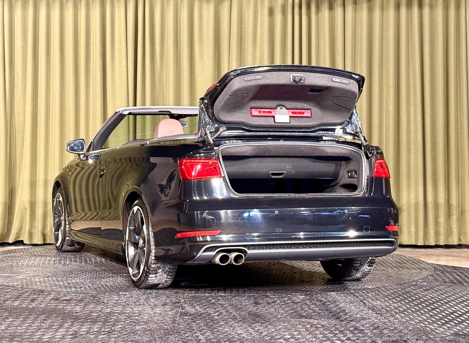 Billede af Audi A3 1,8 TFSi 180 Ambiente Cabriolet quattro S-tr.