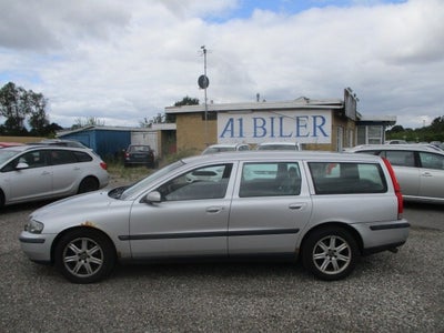 Volvo V70 140