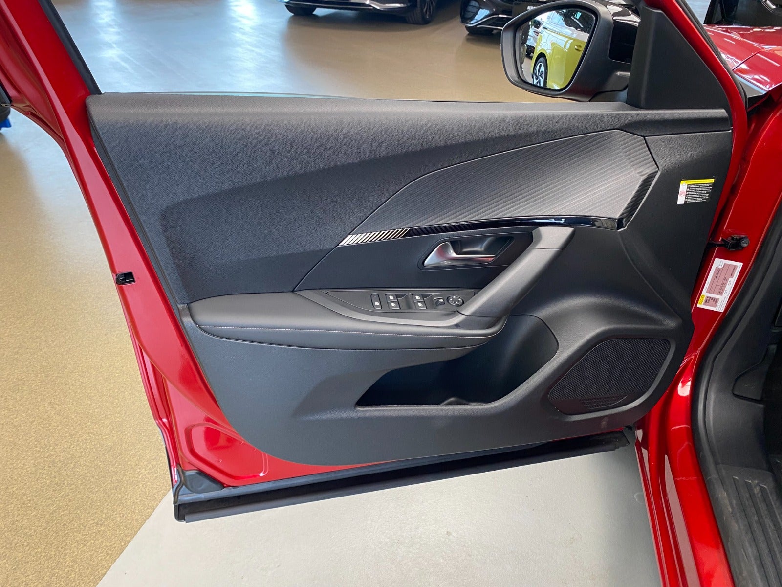 Billede af Peugeot e-2008 54 Allure