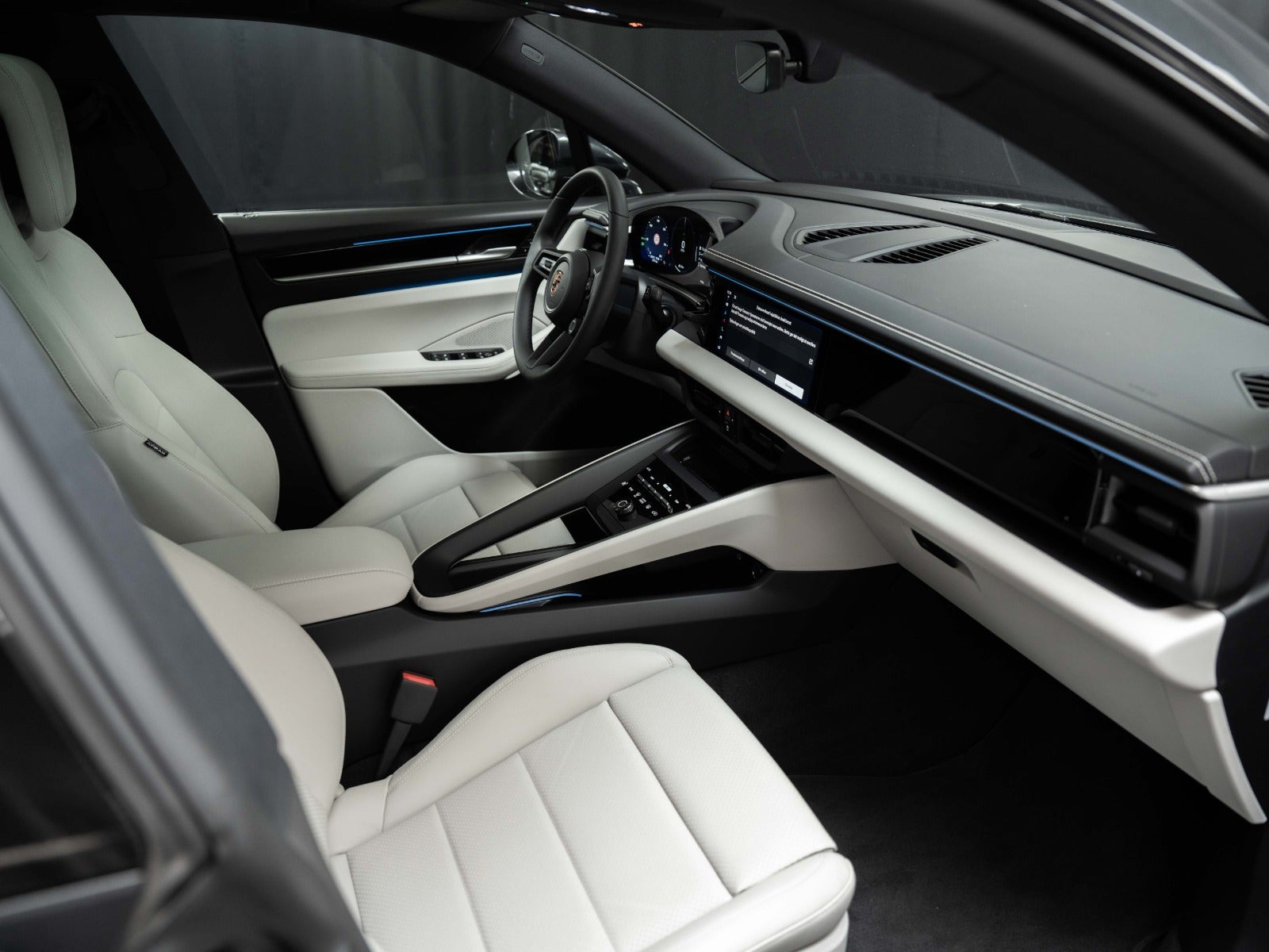 Gallery image 11 of 14