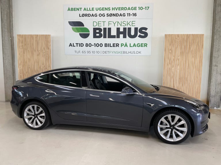 Tesla Model 3 Standard Range+ RWD