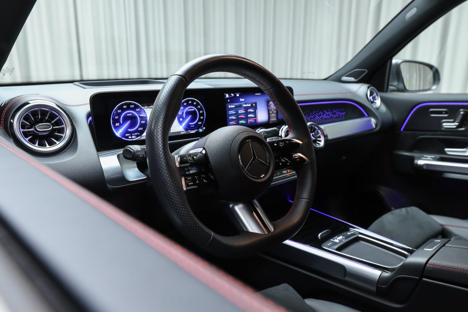 Mercedes-Benz EQB 250+
