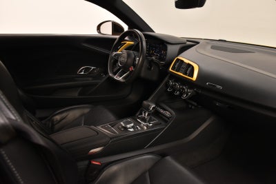 Audi R8 FSi Coupé S-tr. RWD