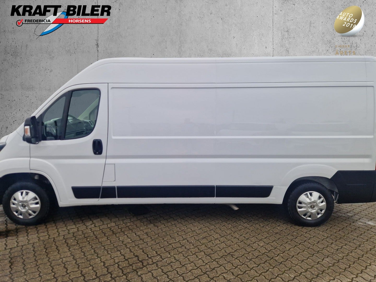 Billede af Peugeot Boxer 333 2,2 BlueHDi 140 L3H2 Premium