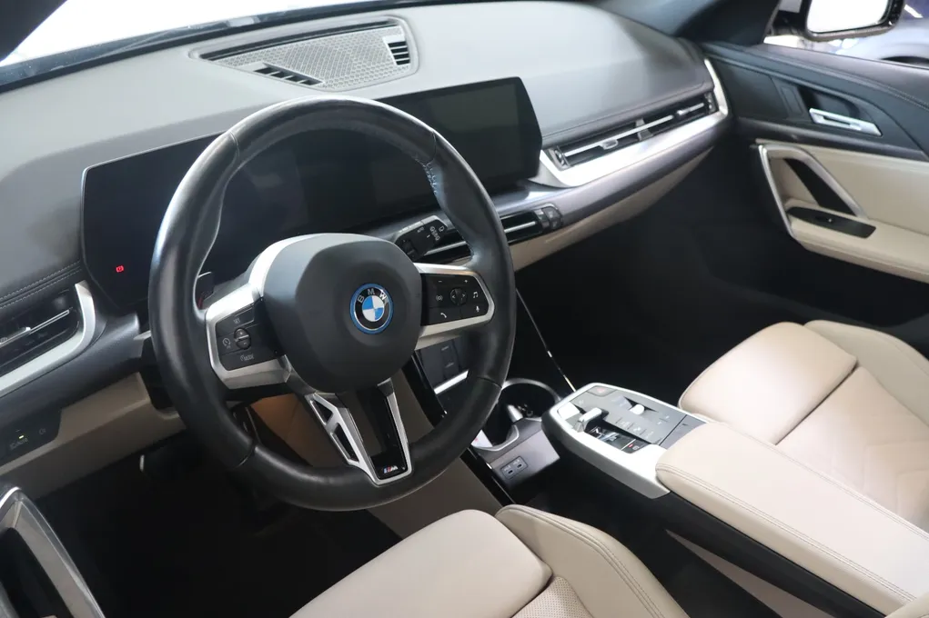 BMW iX1 xDrive30 M-Sport