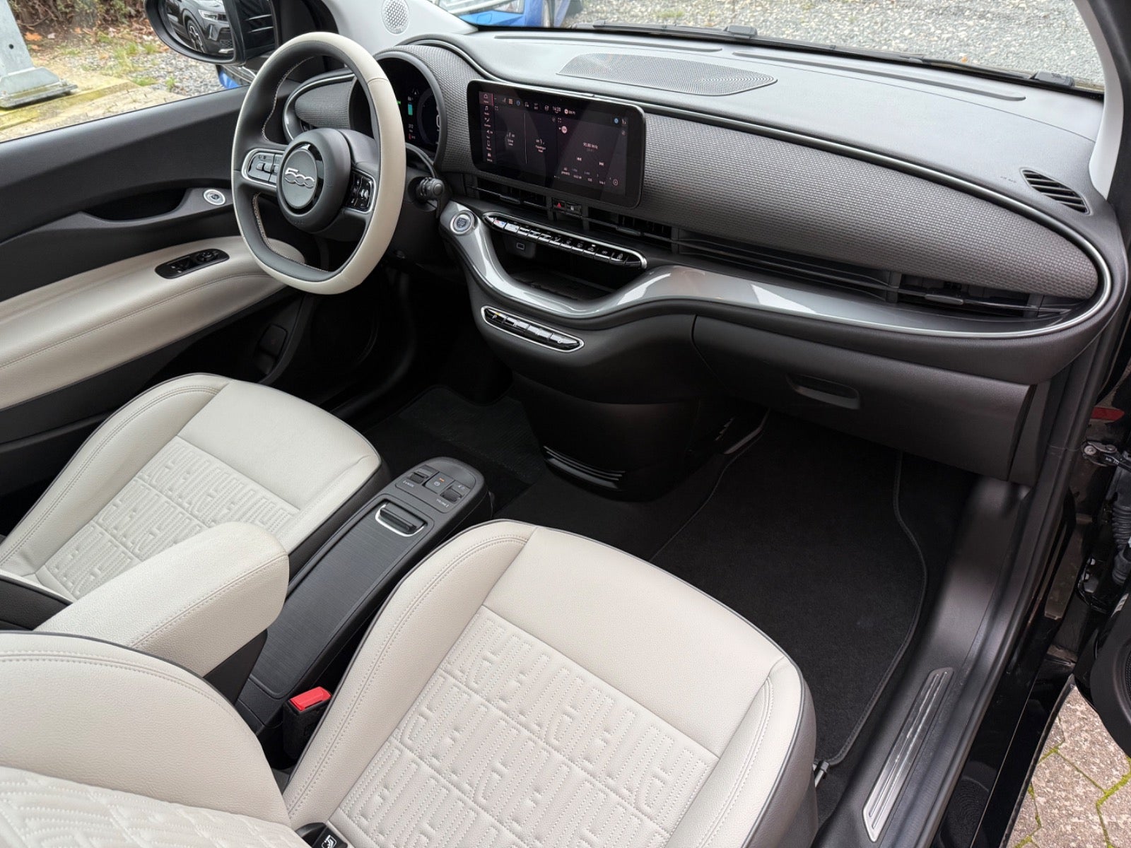 Billede af Fiat 500e 42 la Prima by Bocelli