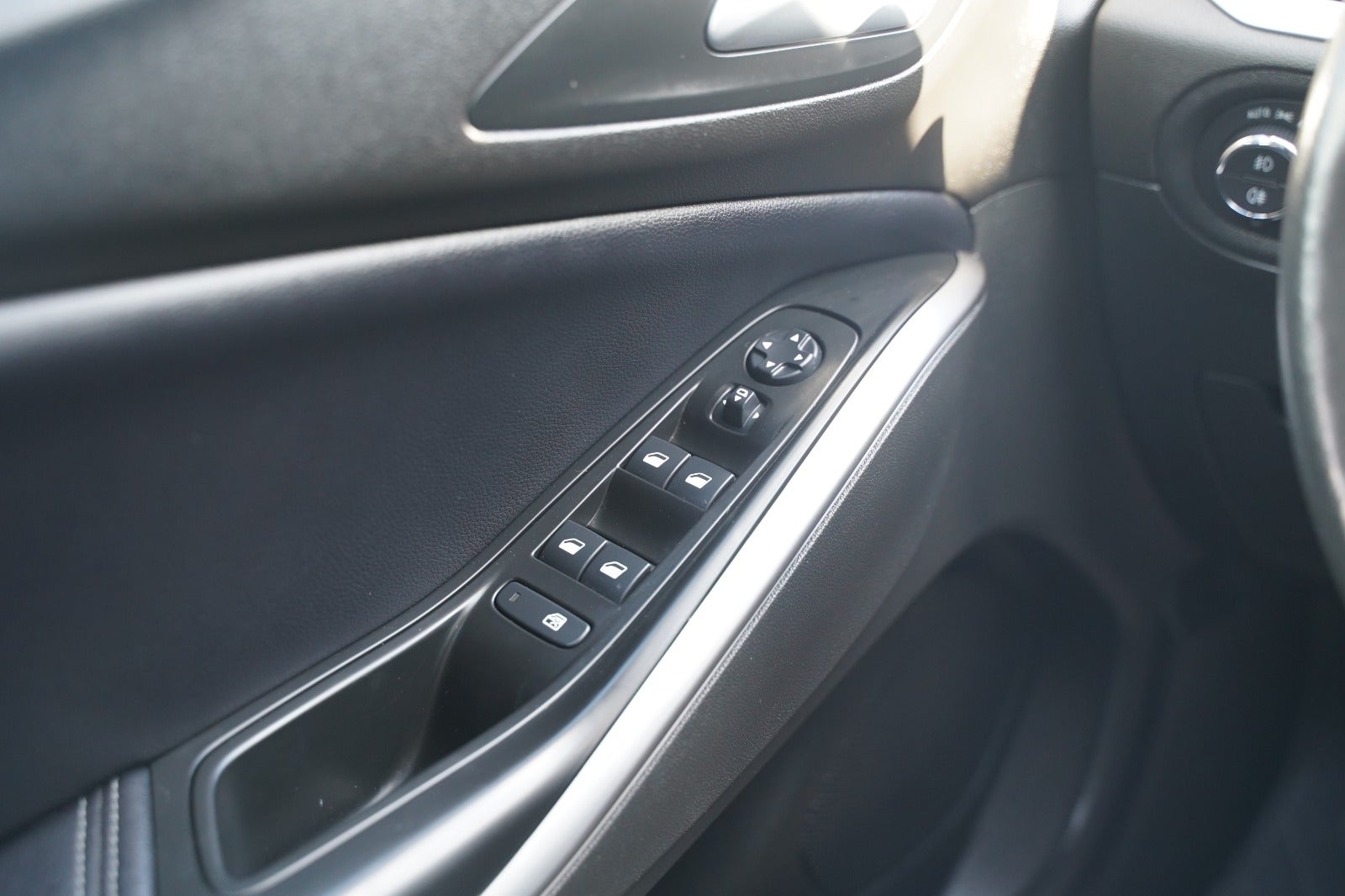 Billede af Opel Grandland 1,6 Hybrid Ultimate aut.
