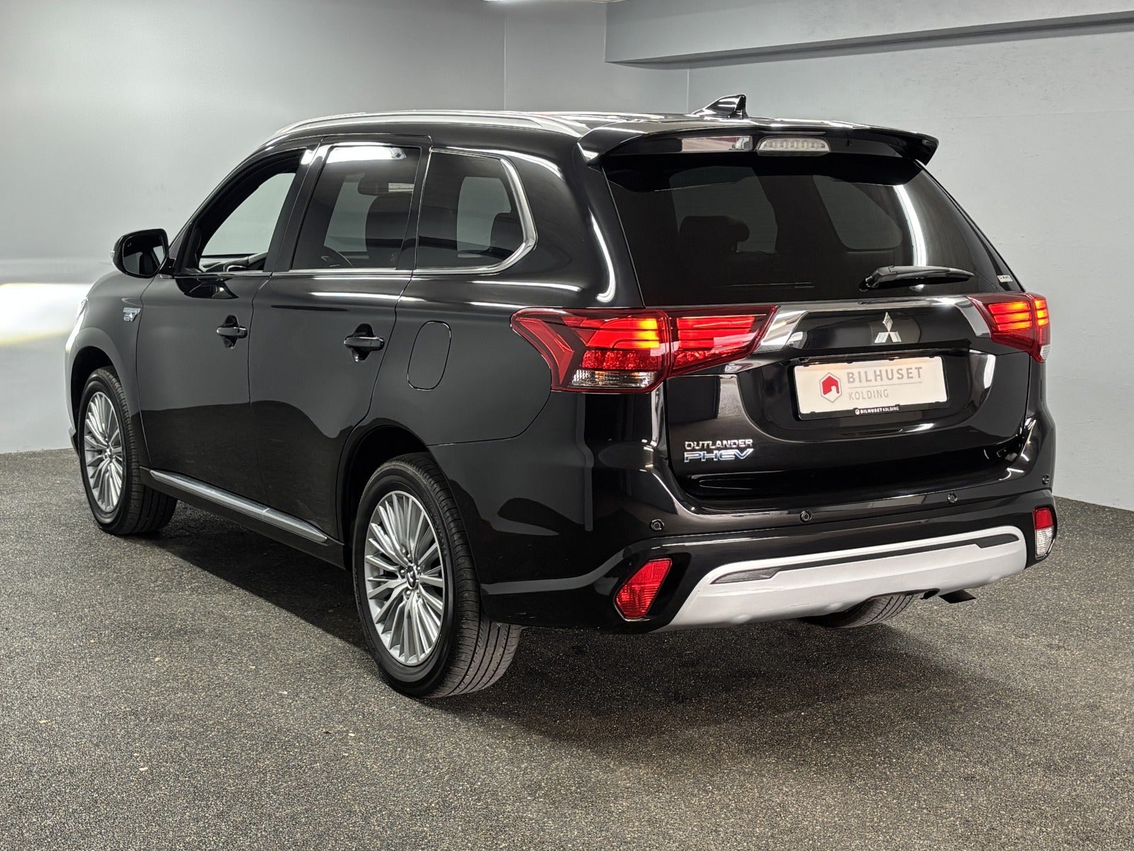 Billede af Mitsubishi Outlander 2,4 PHEV Instyle CVT 4WD