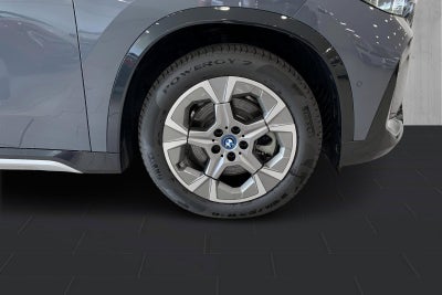 BMW iX1 xDrive30 X-Line