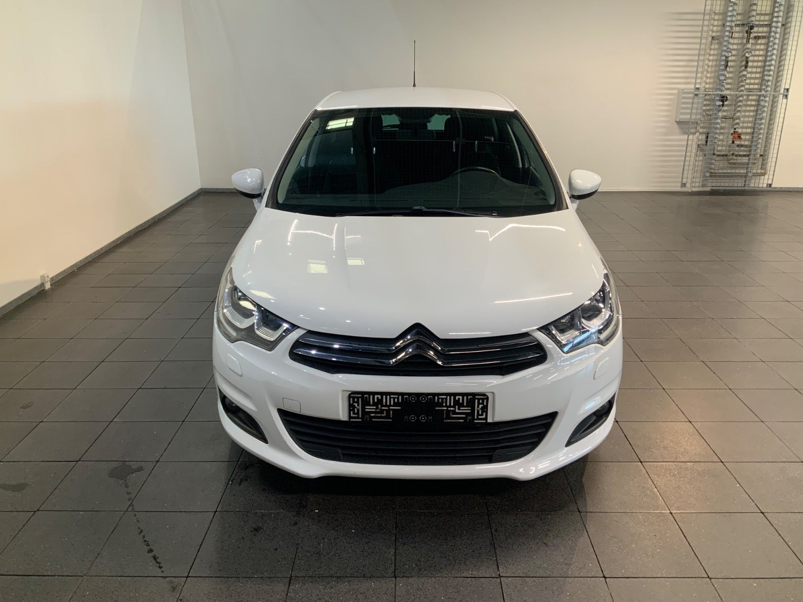 Citroën C4 (2/8)