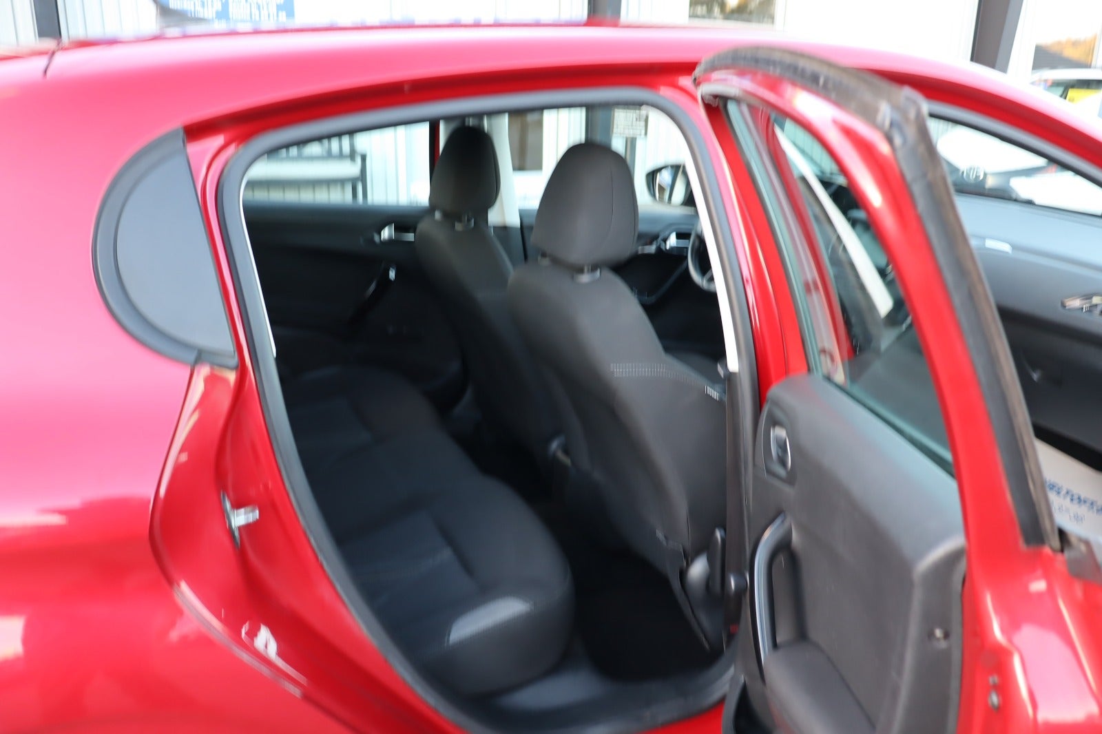 Billede af Peugeot 208 1,2 VTi 82 Allure