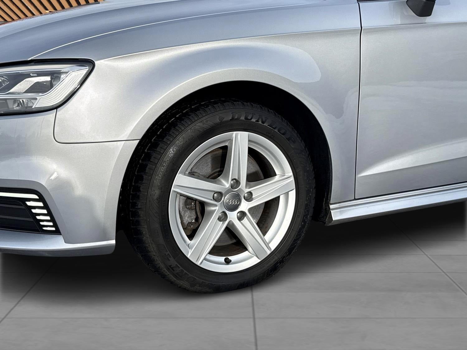 Billede af Audi A3 1,4 e-tron Sport Sportback S-tr.