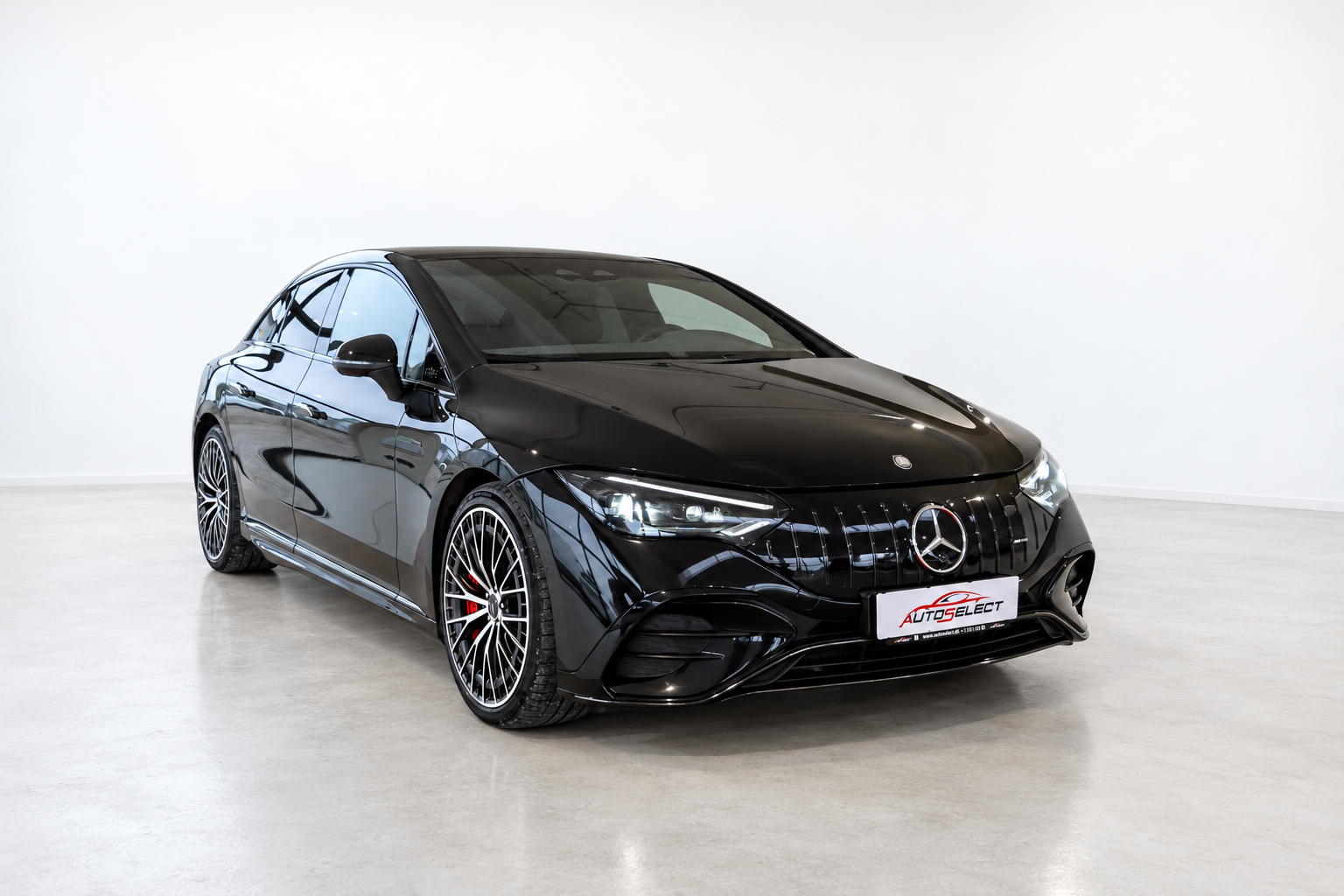 Mercedes EQE43