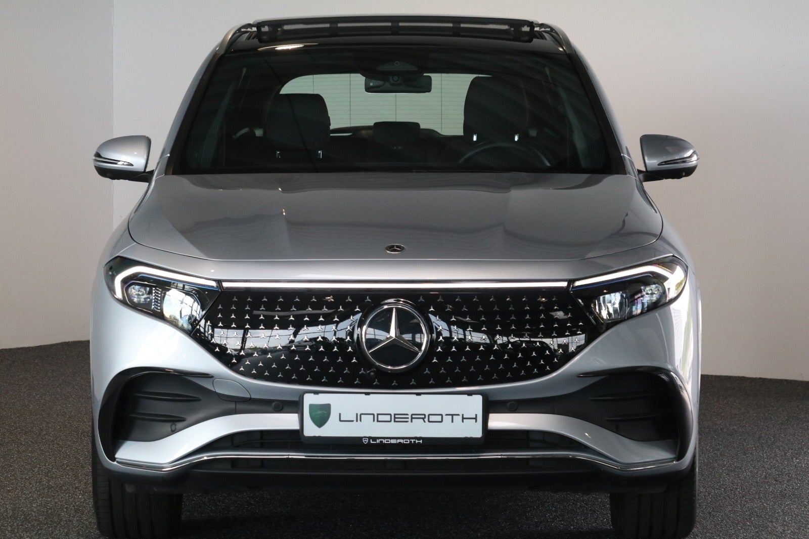 Mercedes EQA250+ AMG Line 5d - 3