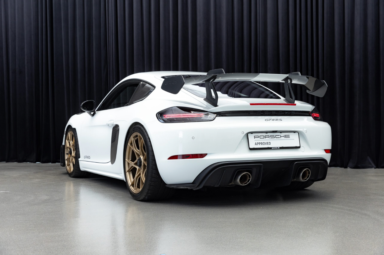 Gallery image 10 of 16