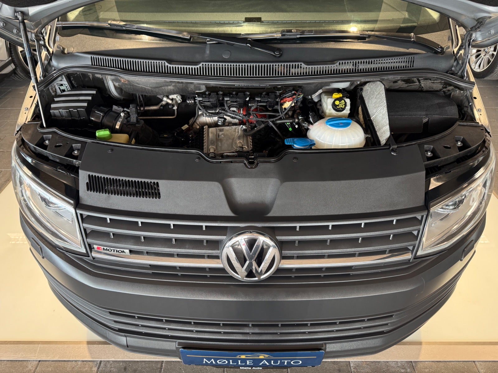Billede af VW Transporter 2,0 TDi 204 Kassevogn DSG 4Motion lang