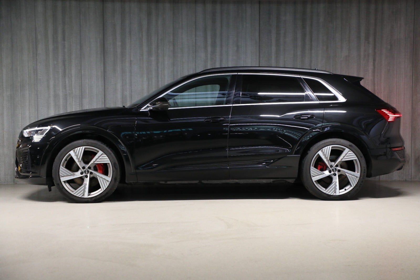 Audi Q8 e-tron 55 S-line quattro