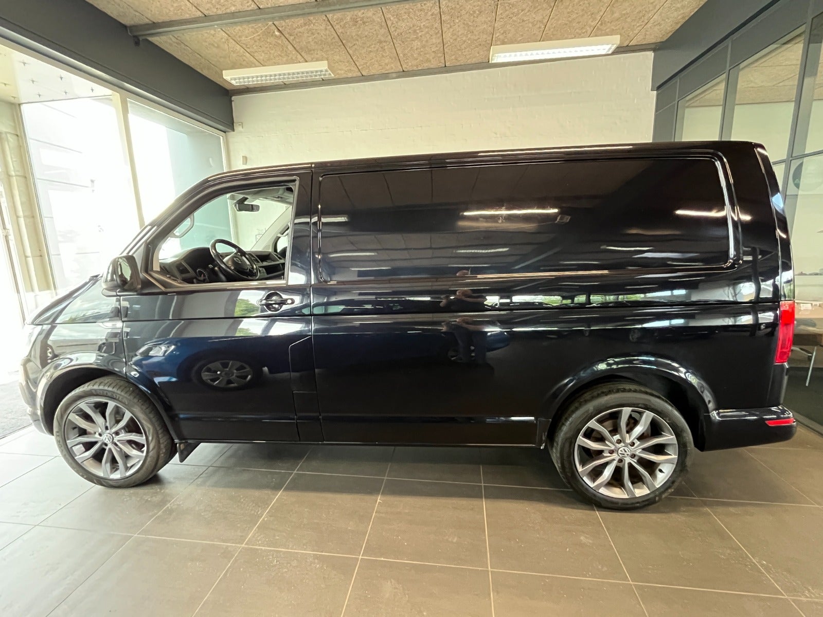 Billede af VW Transporter 2,0 TDi 204 Kassevogn DSG kort