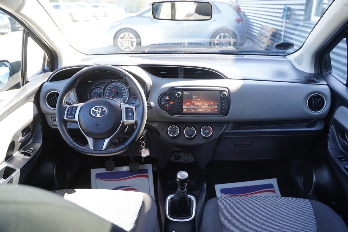 Billede af Toyota Yaris 1,3 VVT-i Skyview