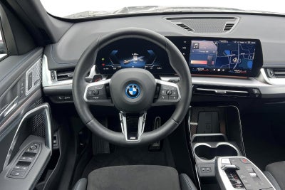 BMW iX1 eDrive20 M-Sport Pro