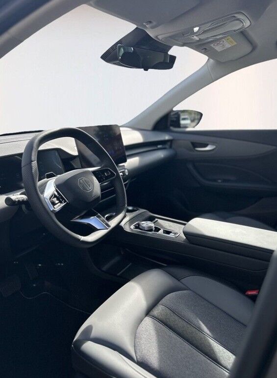 MG MGS5 Luxury