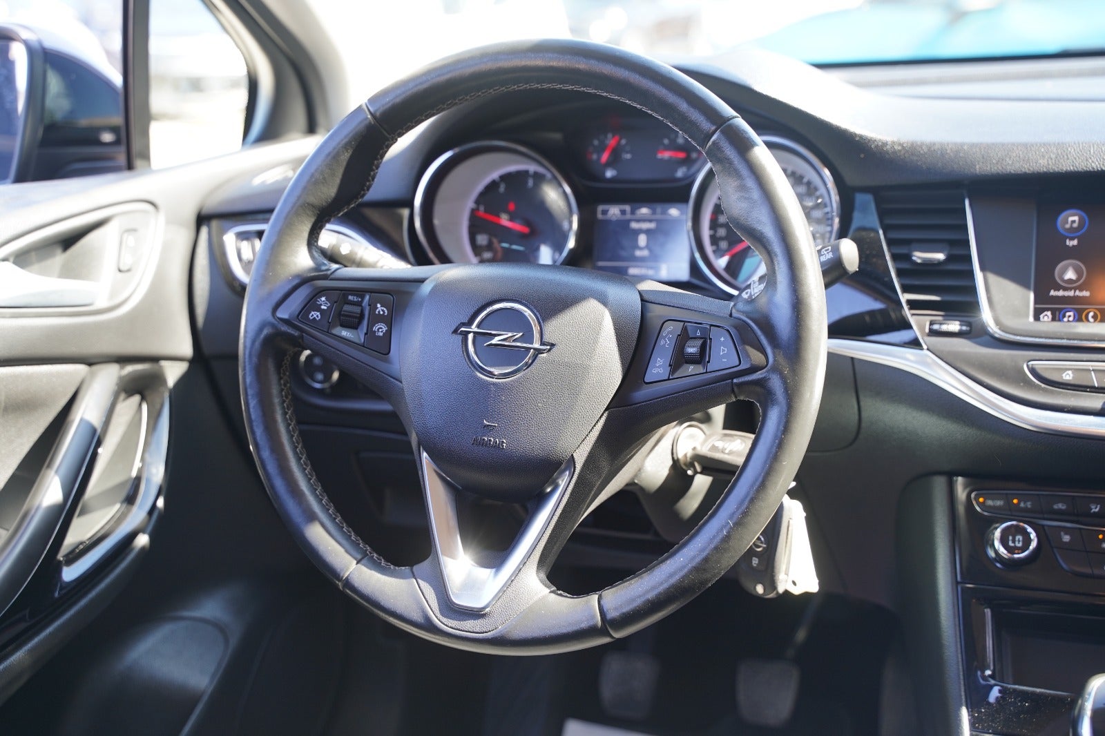 Billede af Opel Astra 1,5 D 105 Elegance Sports Tourer