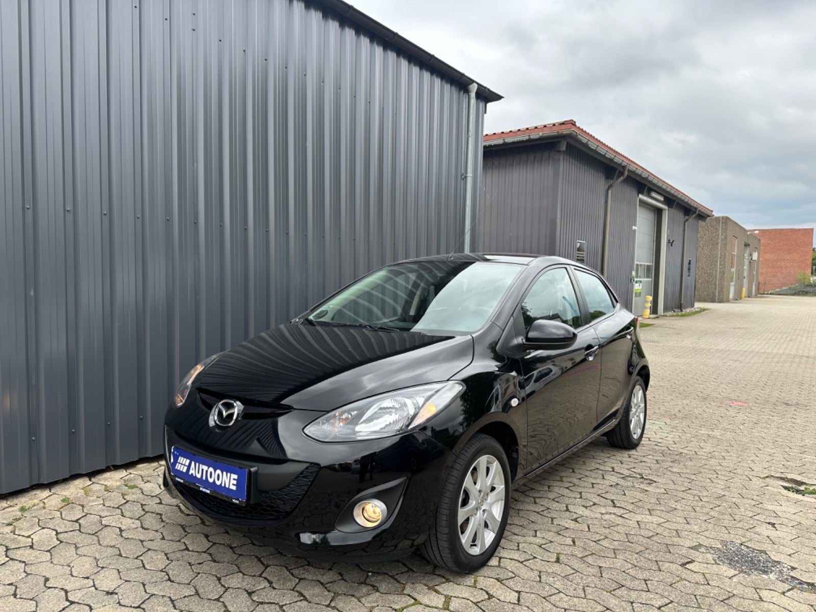 Mazda 2 2012