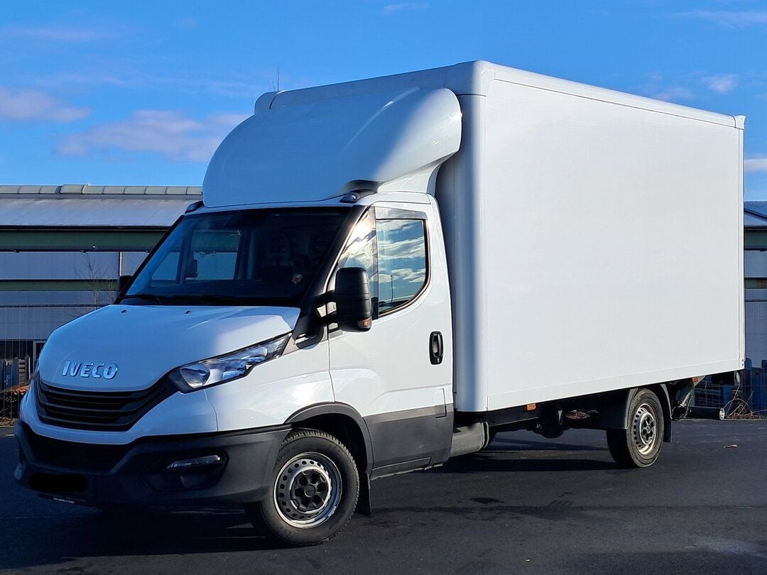 Billede af Iveco Daily 2,3 35S16 4100mm Box m/lift AG8