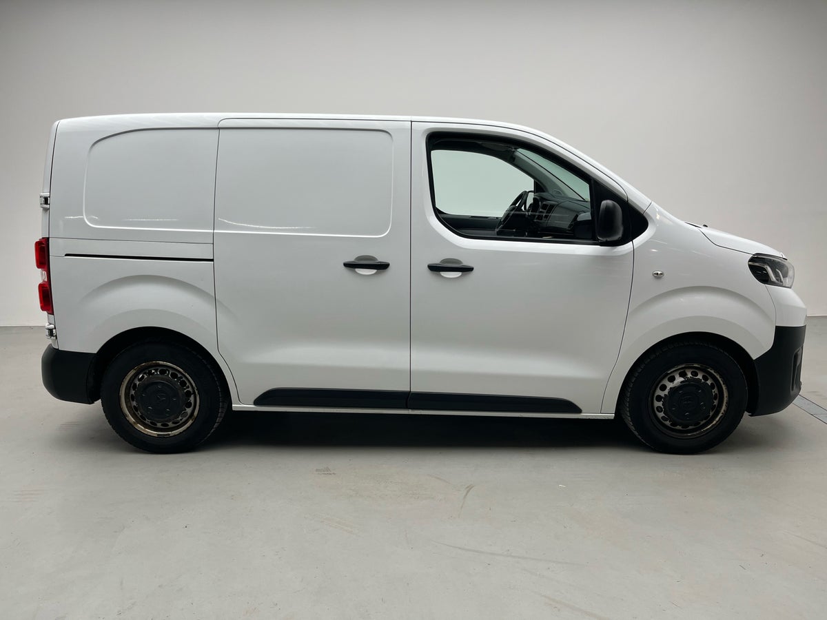 Toyota ProAce D 95 Compact Base billede 10