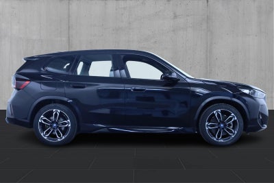 BMW iX1 xDrive30 M-Sport BMW iX1 xDrive30 M-Sport - 2