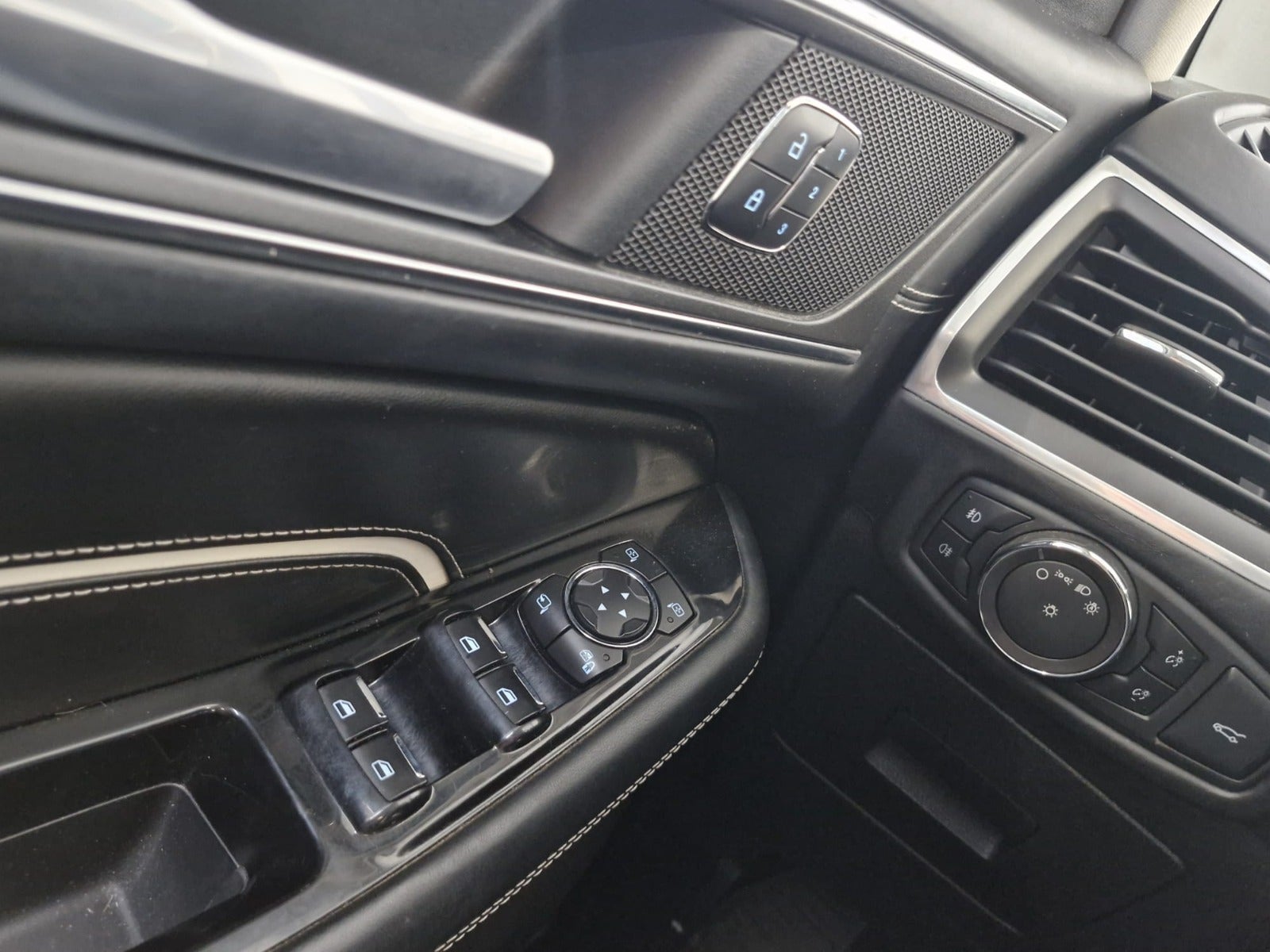 Billede af Ford S-MAX 2,0 TDCi 180 Vignale aut. 7prs