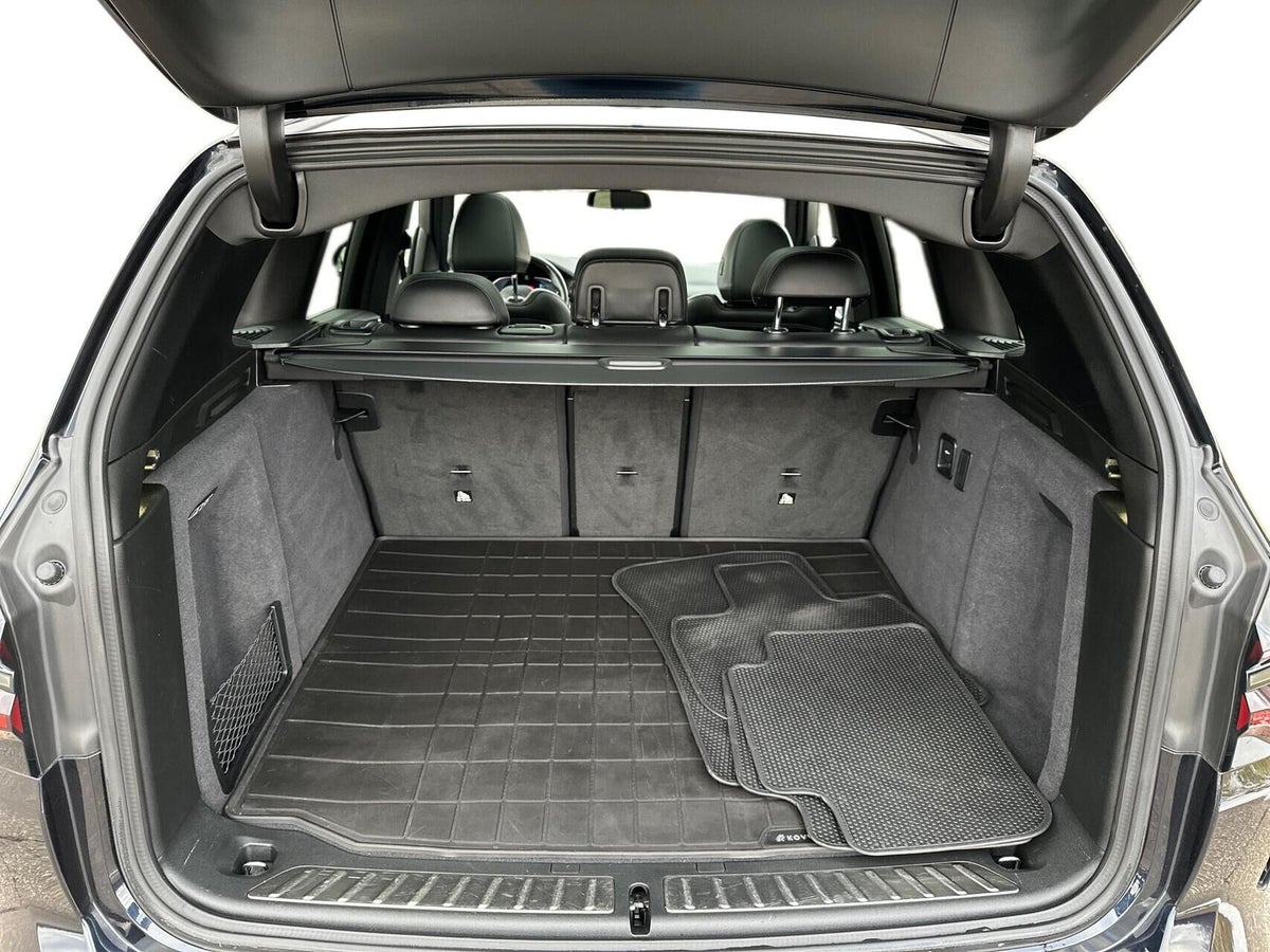 BMW iX3 Charged M-Sport billede 7