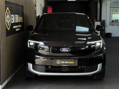 Ford Explorer Premium Extended Range AWD
