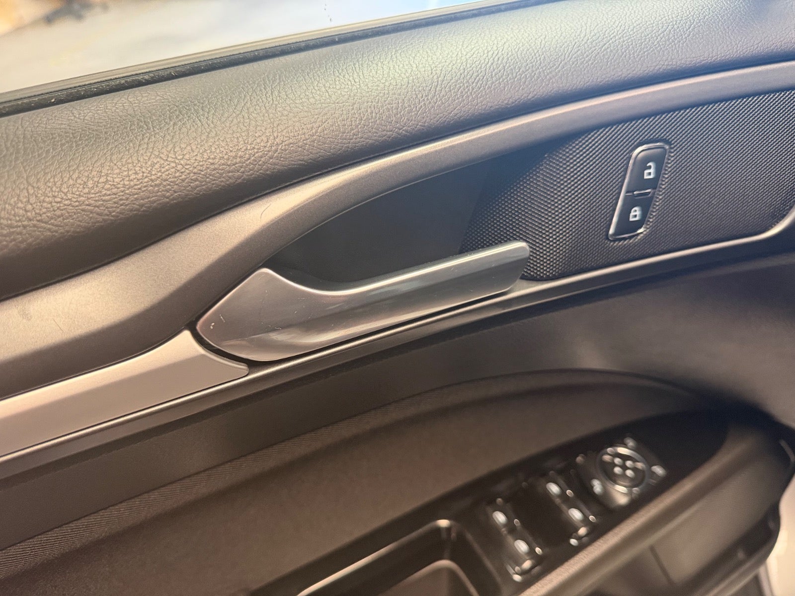 Ford Mondeo TDCi 120 Titanium stc. - billede 9