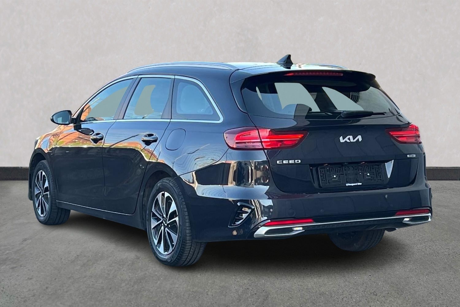 Billede af Kia Ceed 1,6 PHEV Prestige SW DCT
