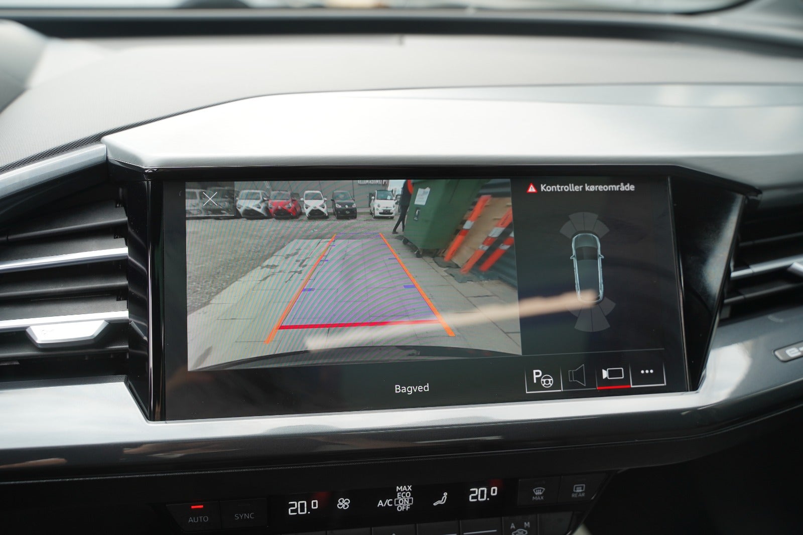 Billede af Audi Q4 e-tron 50 S-line quattro
