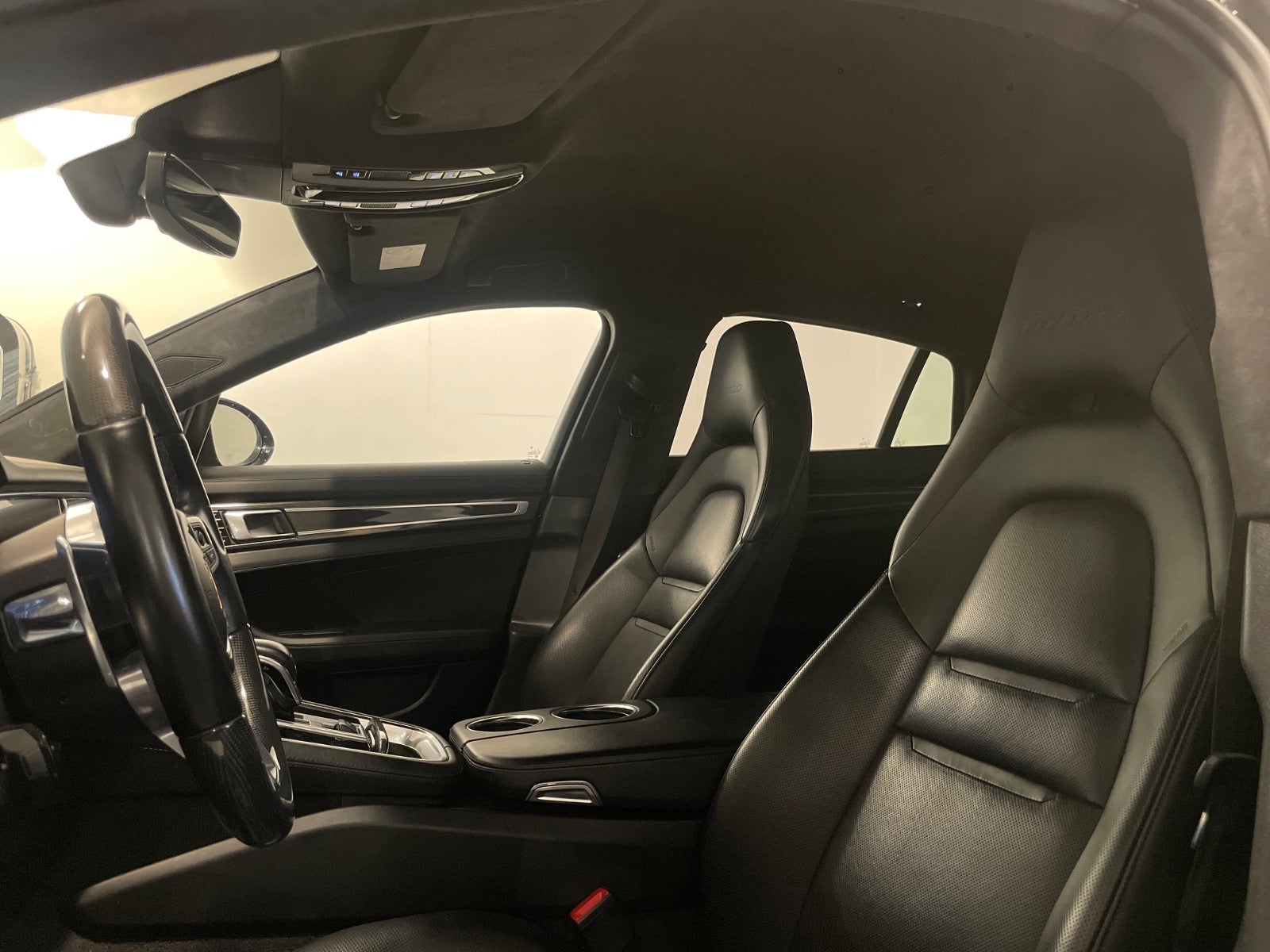 Porsche – Panamera Turbo