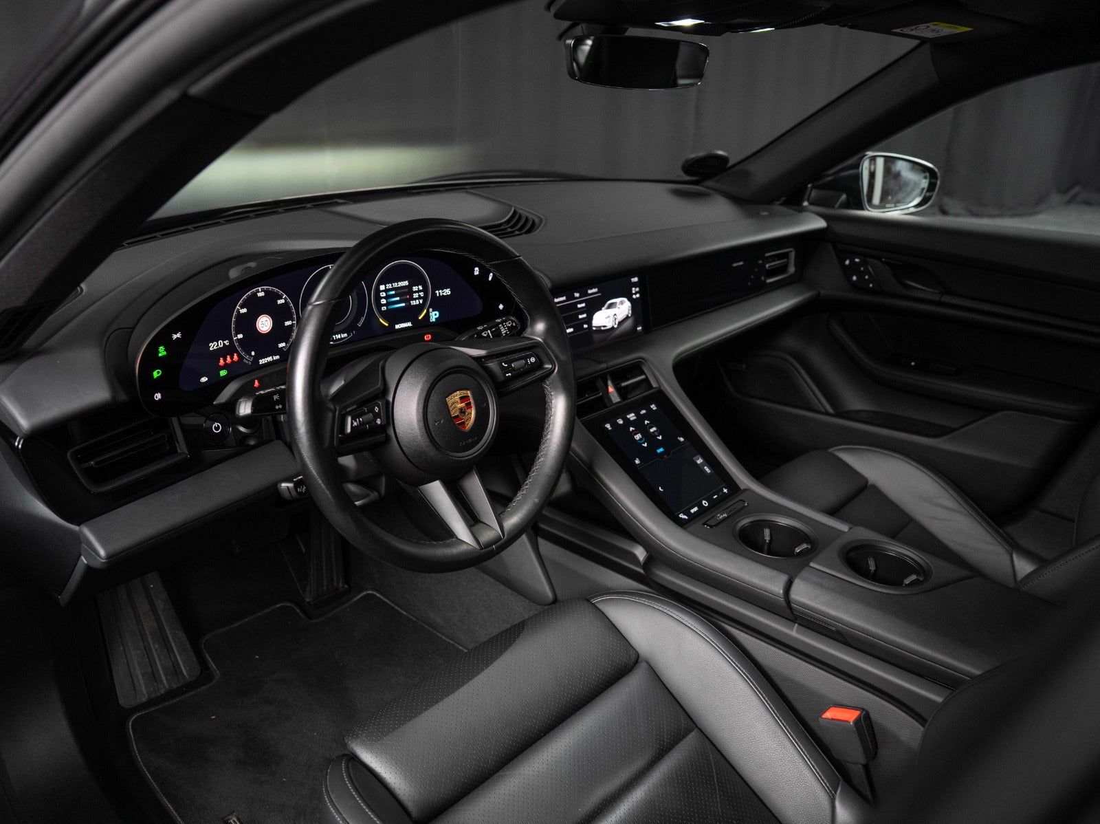 Gallery image 12 of 17